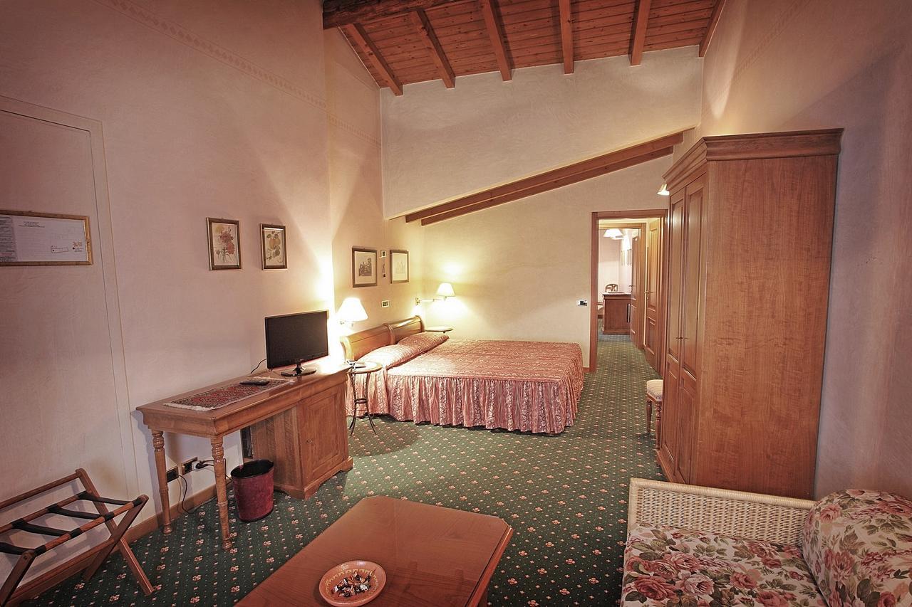 Hotel Faccioli Valeggio sul Mincio Exterior photo